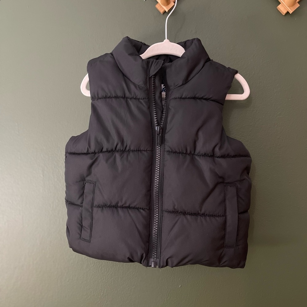 Old navy puffer vest
